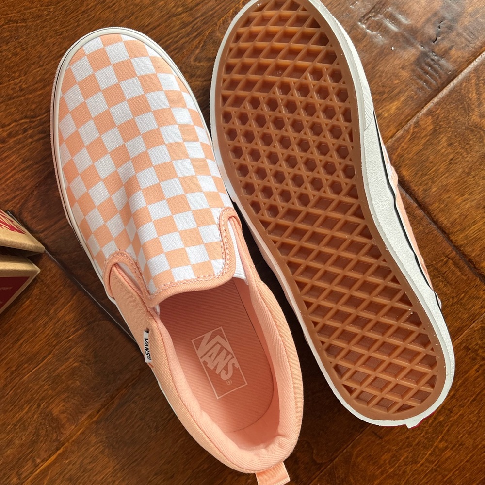 Girls vans size 5 women’s size 7